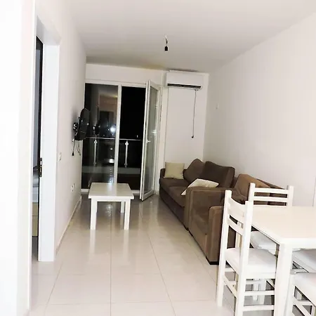 Aron'S Apartment - Simacom 1+1